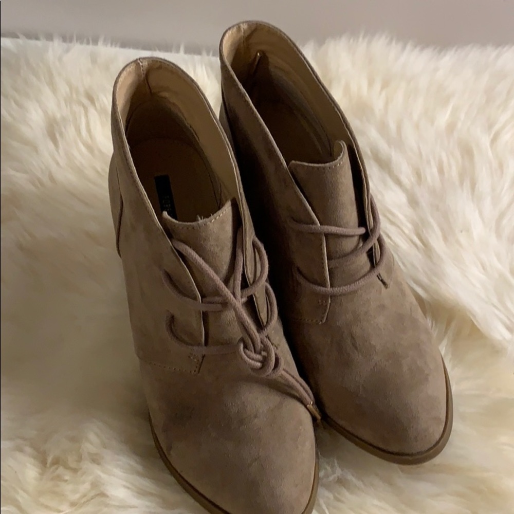 Forever 21 booties NBW